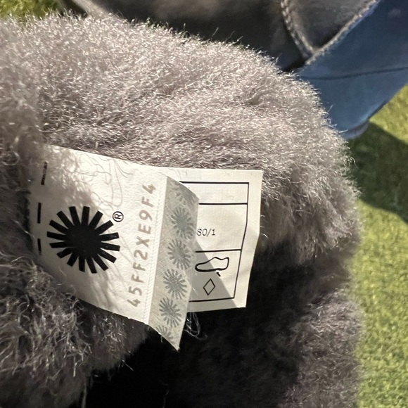 UGG Classic short II winter boots grey 7 - Picture 9 of 11